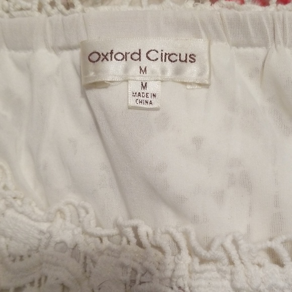 Lacy skirt - Picture 3 of 4